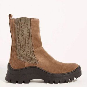 Farylrobin Tan Taupe Brown Chelsea Lug Boots from Anthropologie Size 40